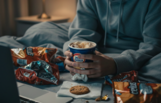 Tıkınırcasına yeme bozukluğu belirtileri ve tedavi...